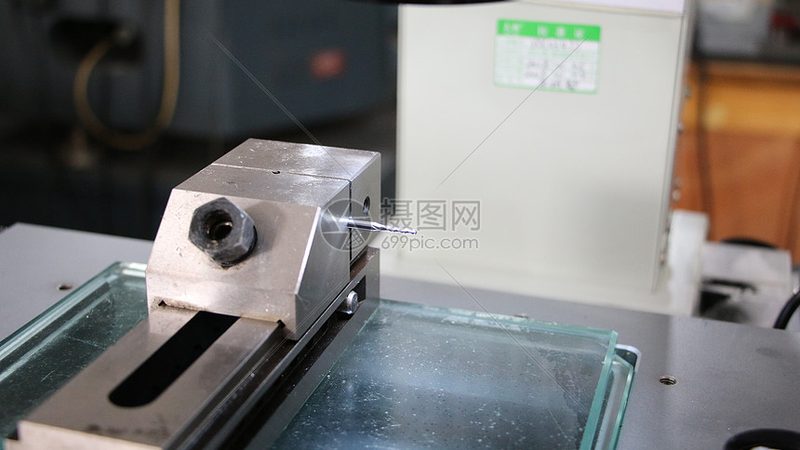 以下是一些在市场上口碑良好、技术实力较强的国产机床导轨品牌：